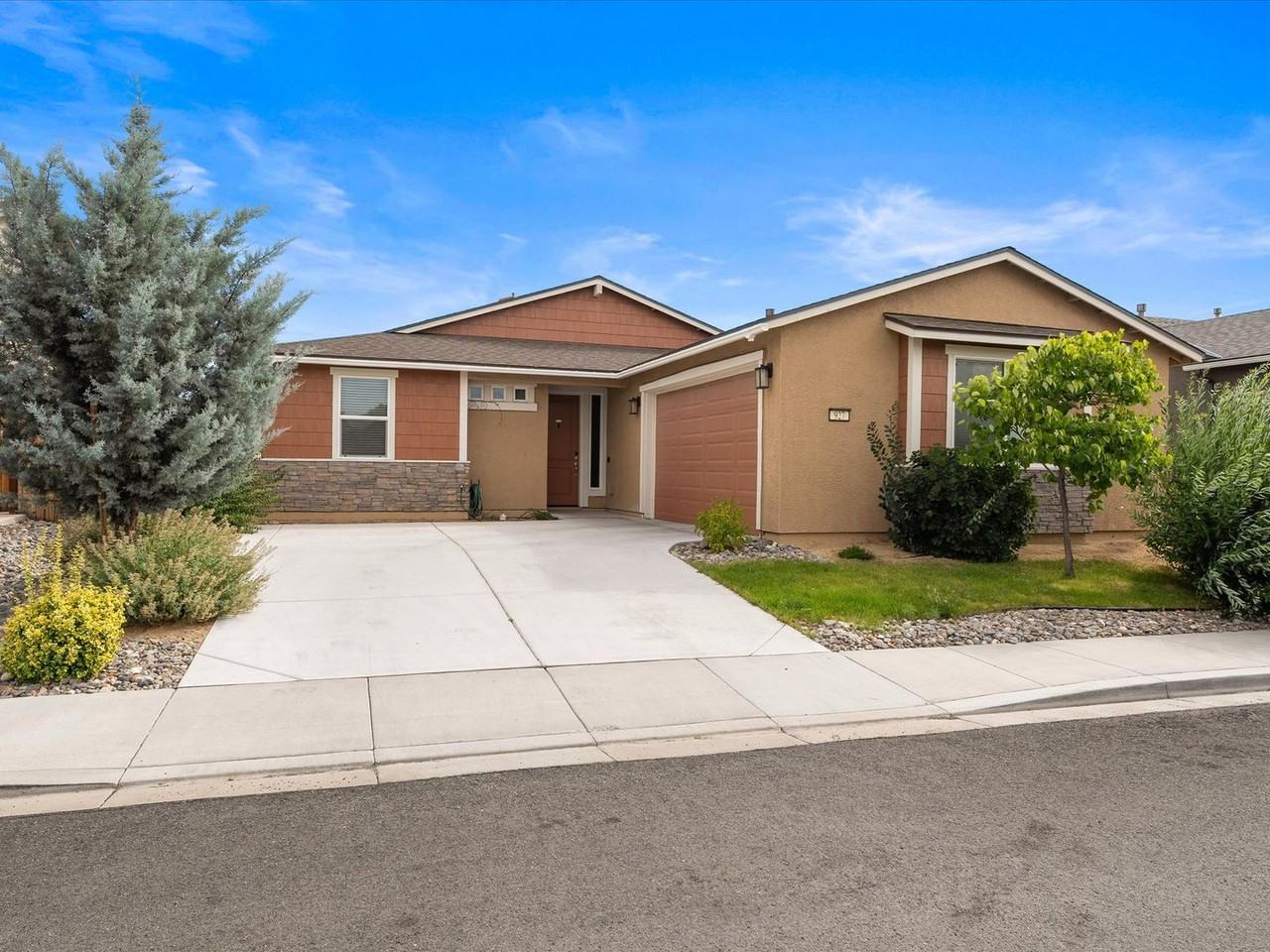 927 927 Croston Springs Drive - Croston Springs Drive 927 - Photo 3 of 37