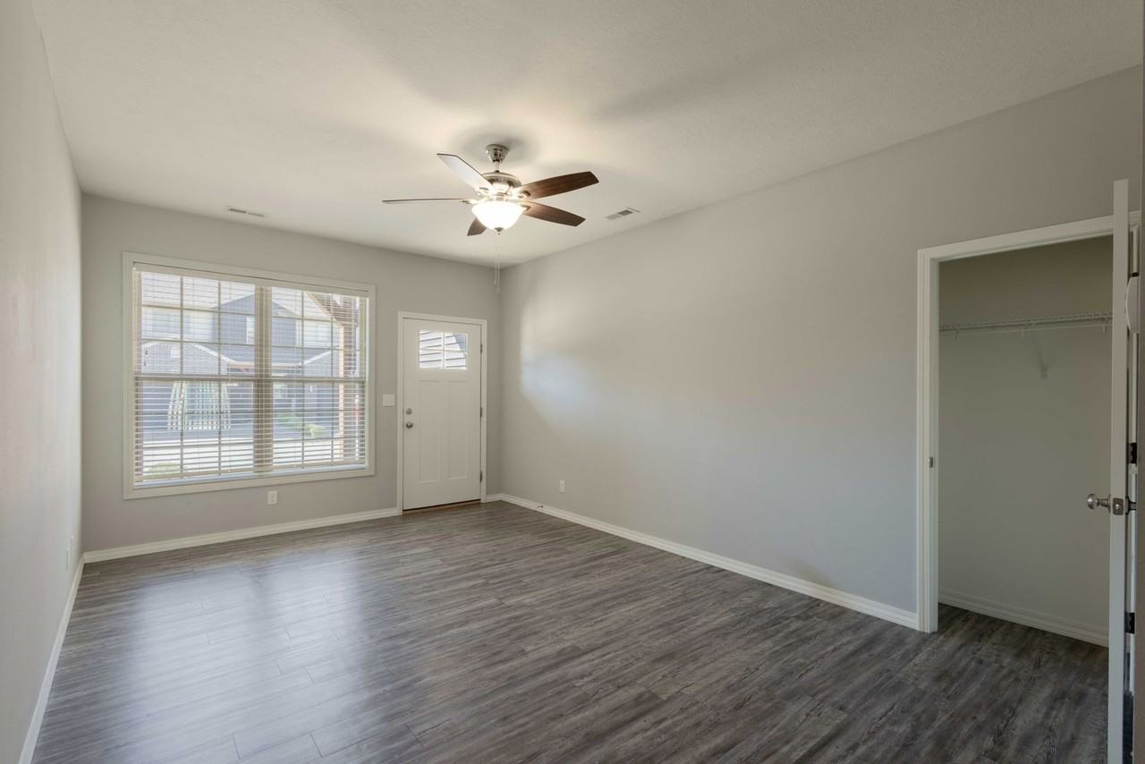 3071 W Cardinal St - Photo 6 of 18