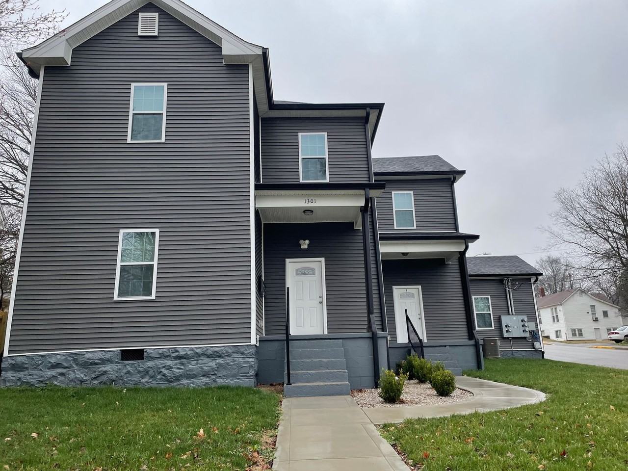 1301 Indianola St #C - Photo 2 of 7