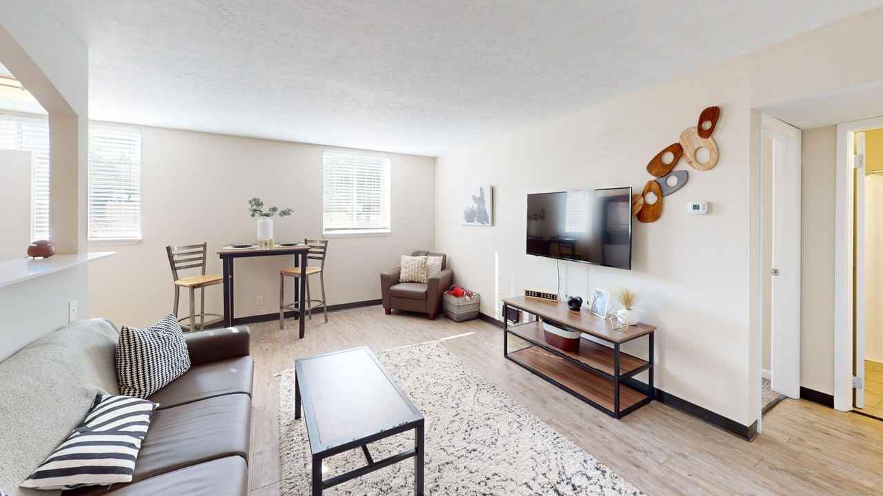 Fairway - Photo 2 of 50