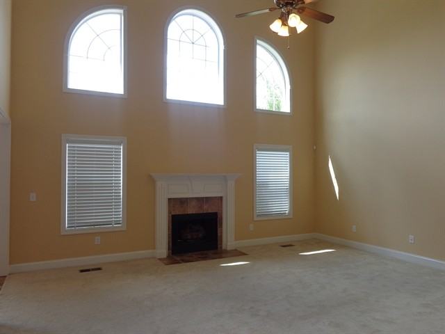 1335 Dunraven Dr - Photo 2 of 16