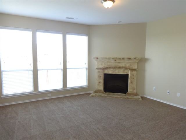 10933 Hawks Landing Rd - Photo 3 of 9