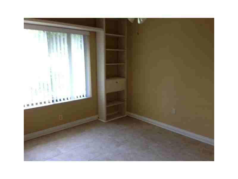 9160 Northwest 15th Street - Photo 3 of 14