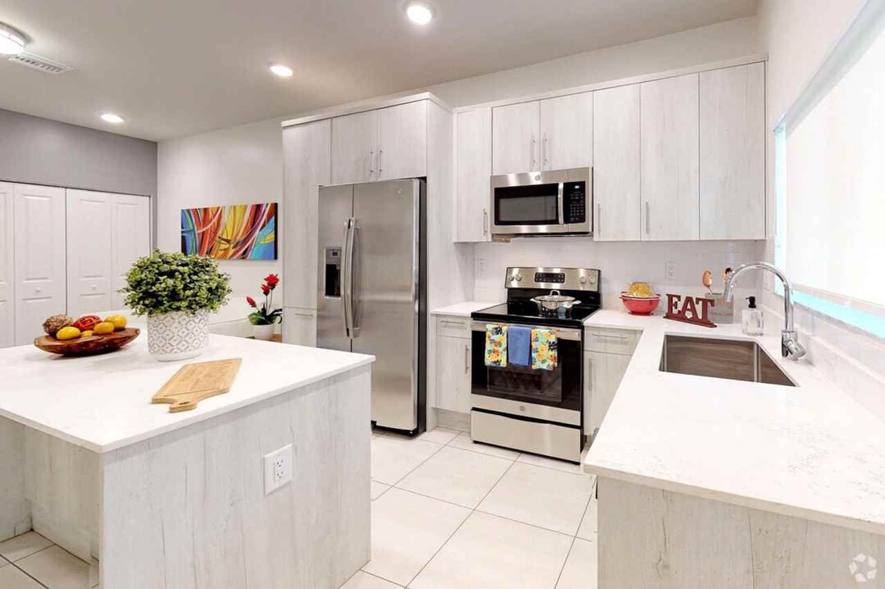 Aviara Lake Worth - Photo 5 of 34