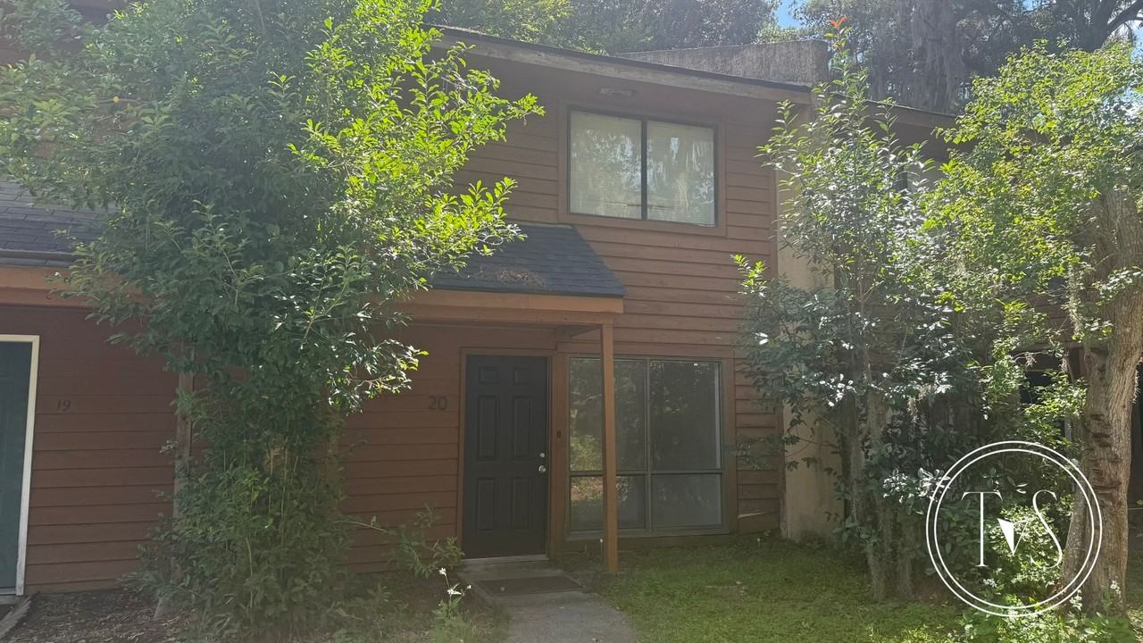 10710 Egmont Road #20