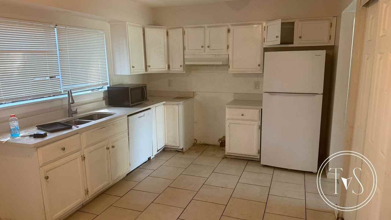 10710 Egmont Road #20 - Photo 2 of 9