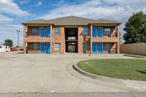featured image of 2701 S Estate Dr