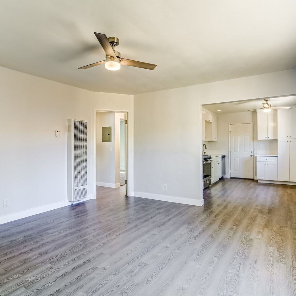 1017 E Pennsylvania Ave #1031 - Photo 3 of 16