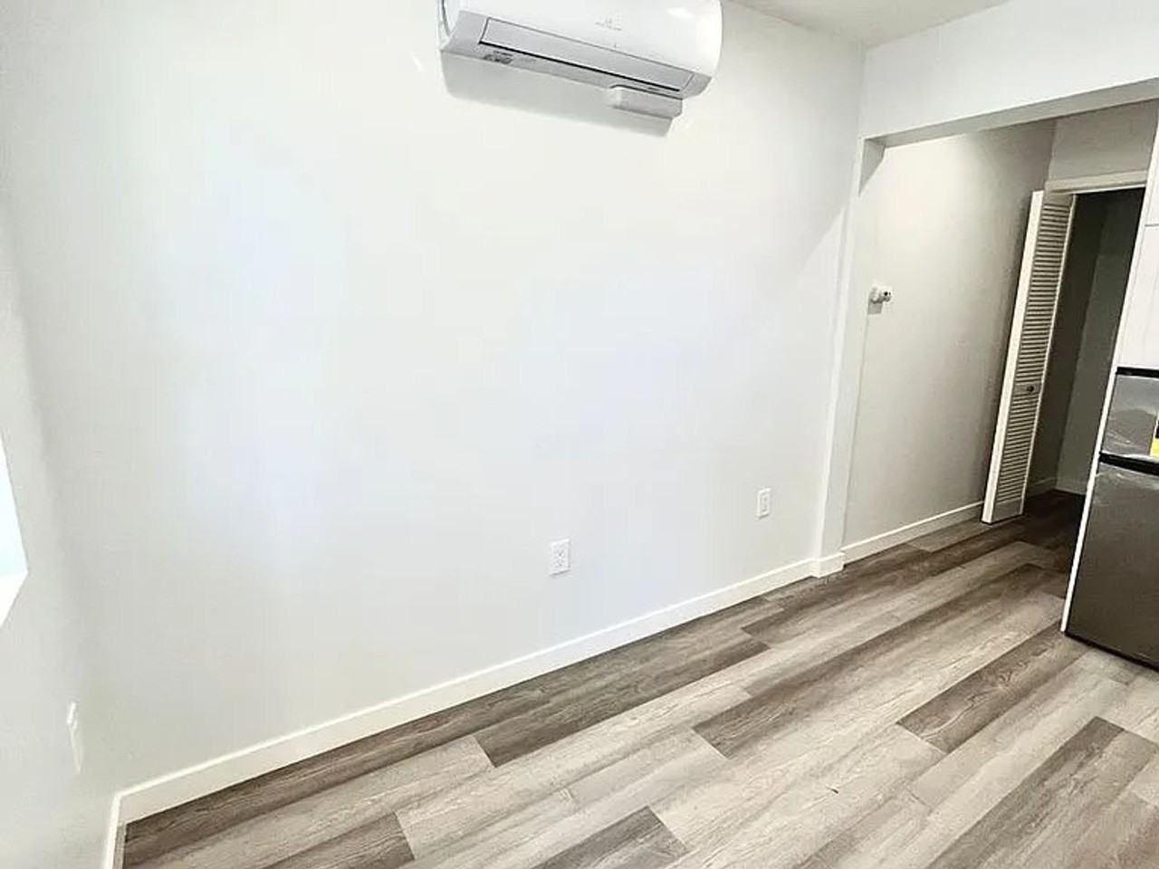 343 Lansing Circle - Photo 2 of 6