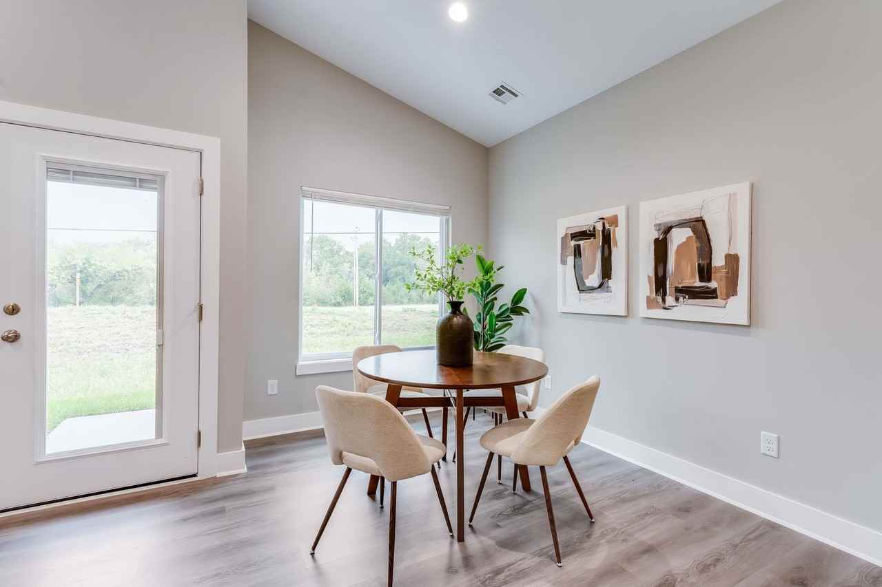 4826 N Vassar St - Photo 6 of 20