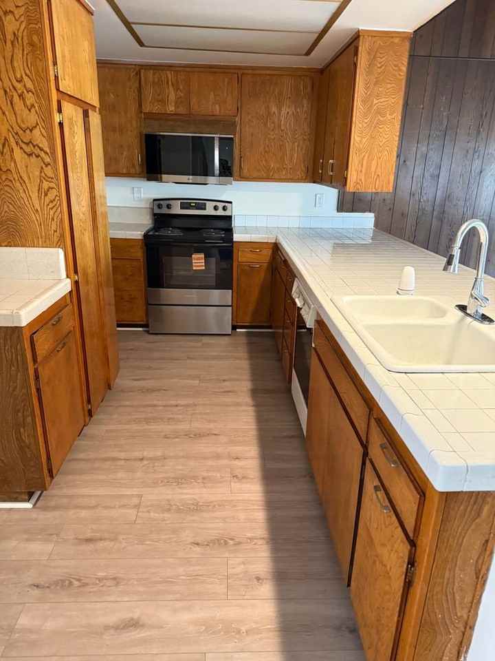 1541 Joliet Pl - Photo 2 of 8