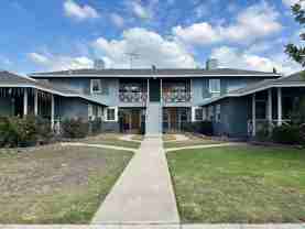 Glenoaks, 625-633 1/2 - Photo 1 of 1