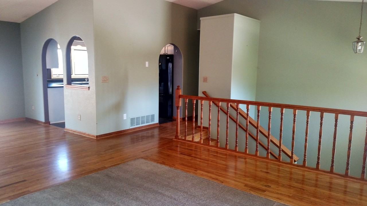1119 W Granite St - Photo 2 of 15
