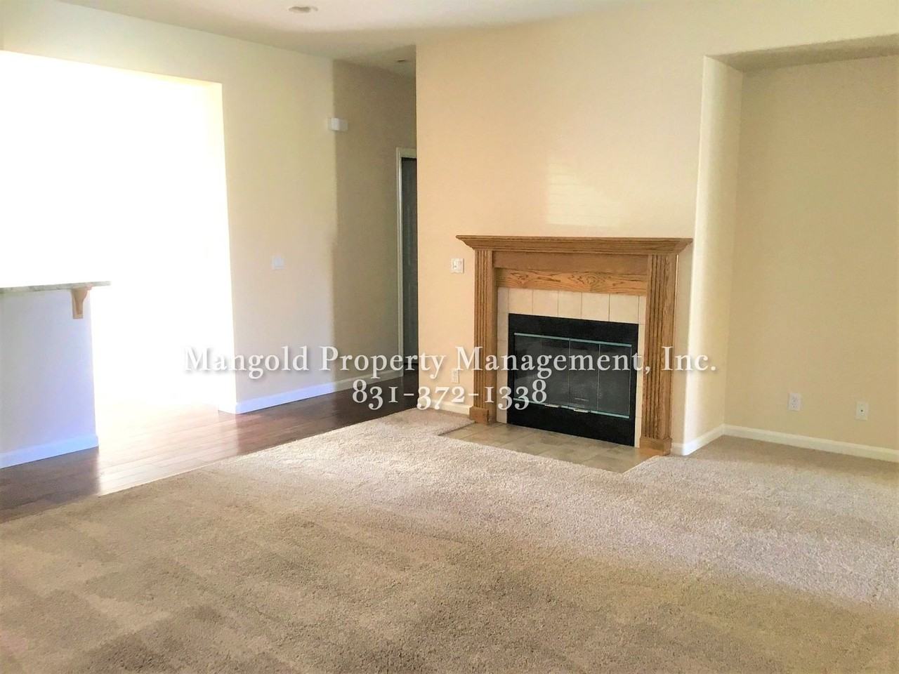 4523 Sea Cliff Ct - Photo 4 of 15