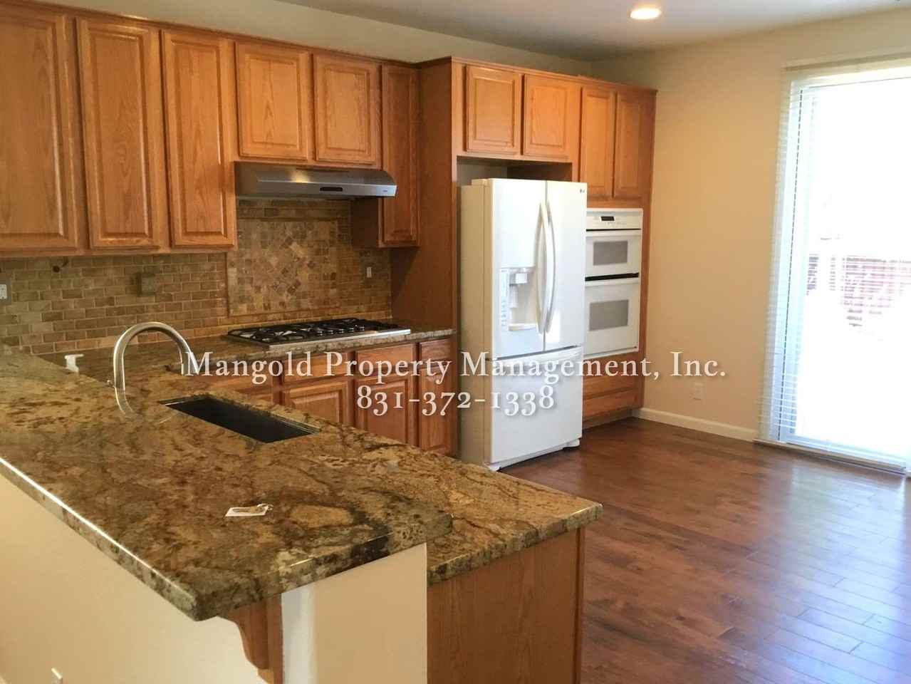 4523 Sea Cliff Ct - Photo 6 of 15
