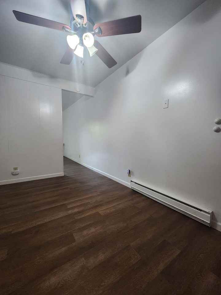 1009 Washington Ave - Photo 3 of 11