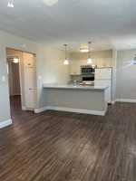 featured image of 590 Iris Dr