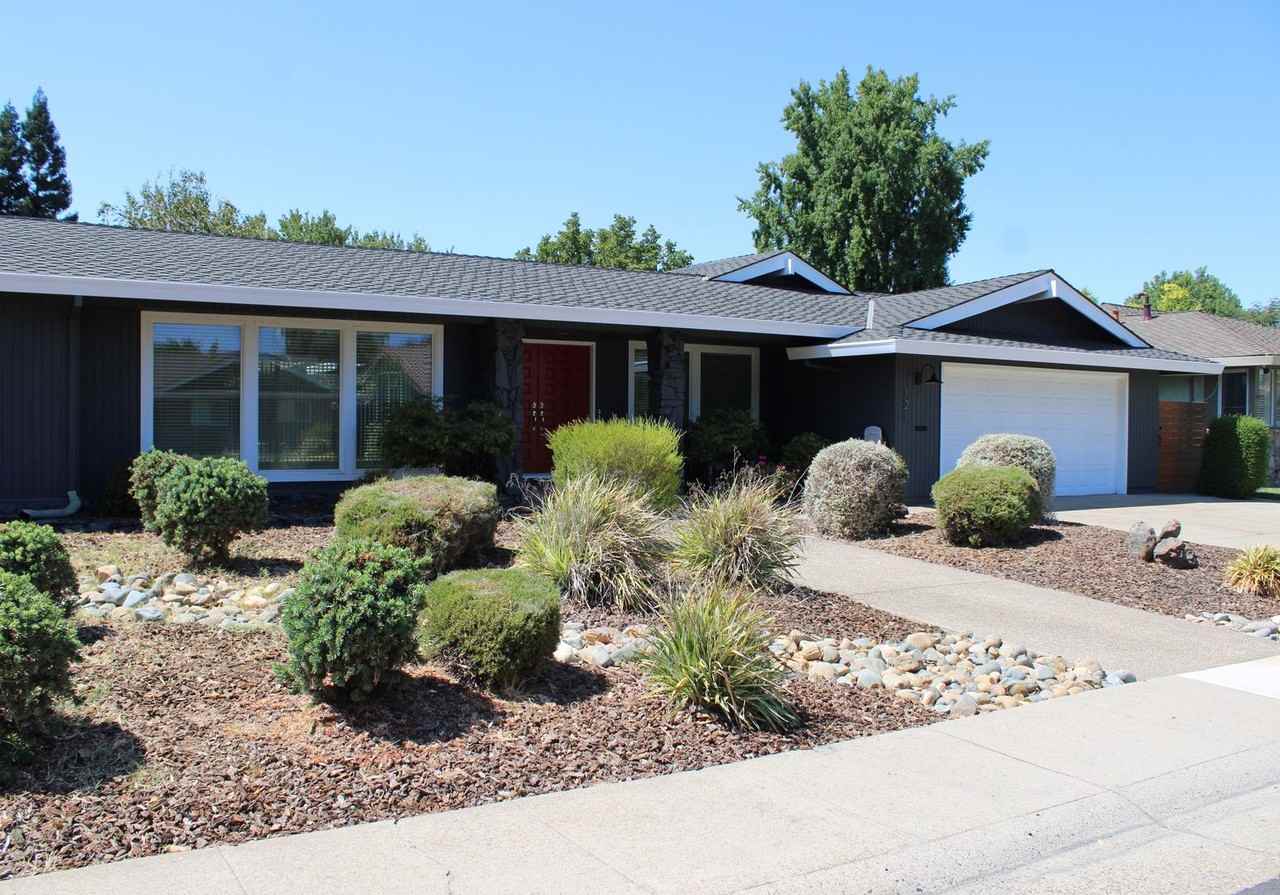 121 Westcott Way - Photo 2 of 19