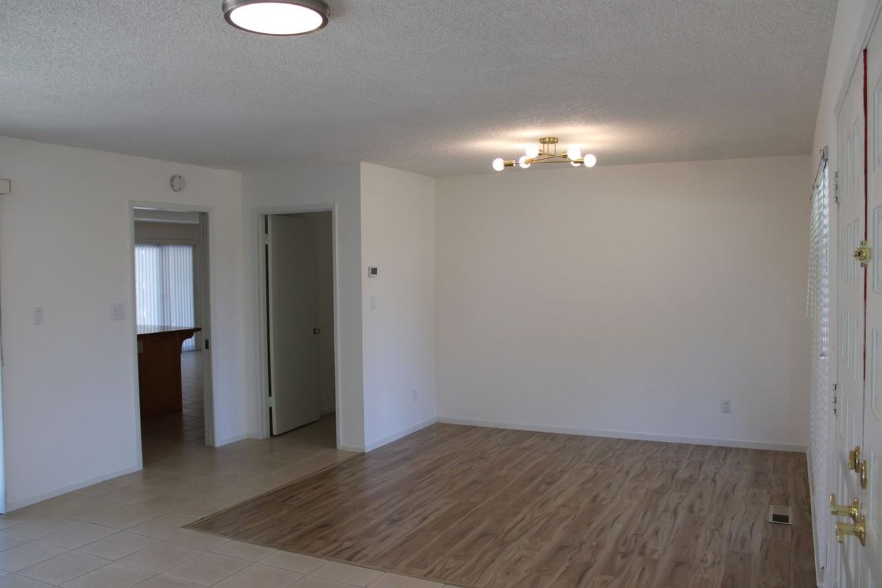 121 Westcott Way - Photo 3 of 19