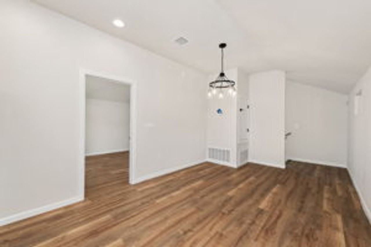 1123 S Delaware Pl #B - Photo 6 of 9