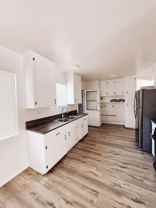 Acacia St. Apts. - Photo 1 of 1