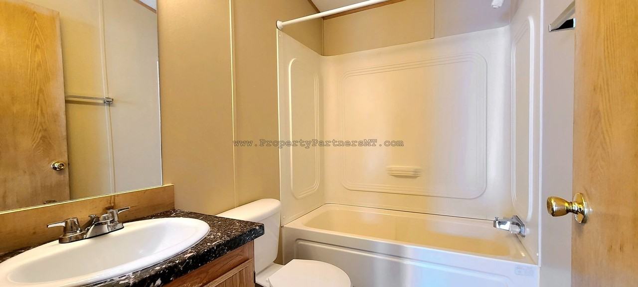 111 Sunlight Ave - Photo 7 of 14