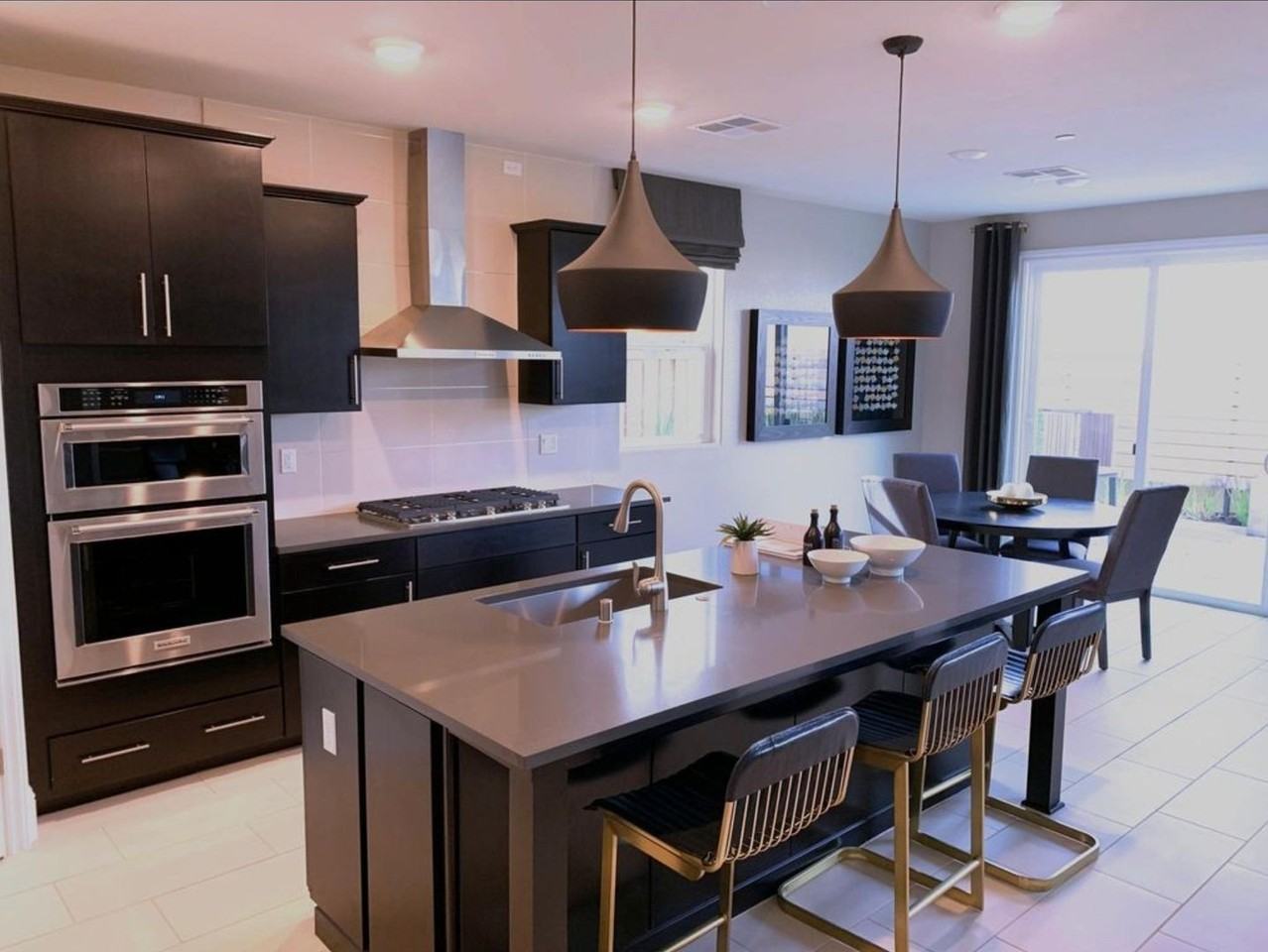 807 Bamboo Dr - Photo 2 of 23