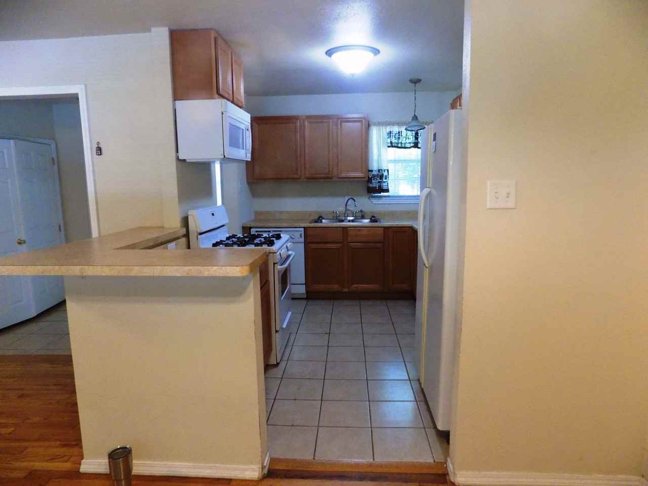 636 W Norwood Ct - Photo 5 of 17