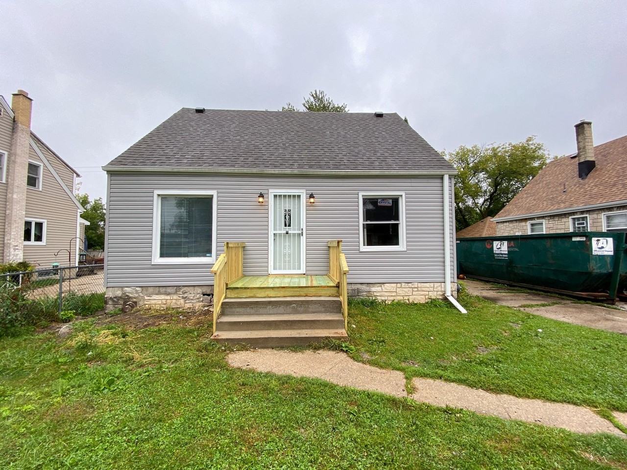 4762 N 54th St - Photo 2 of 12