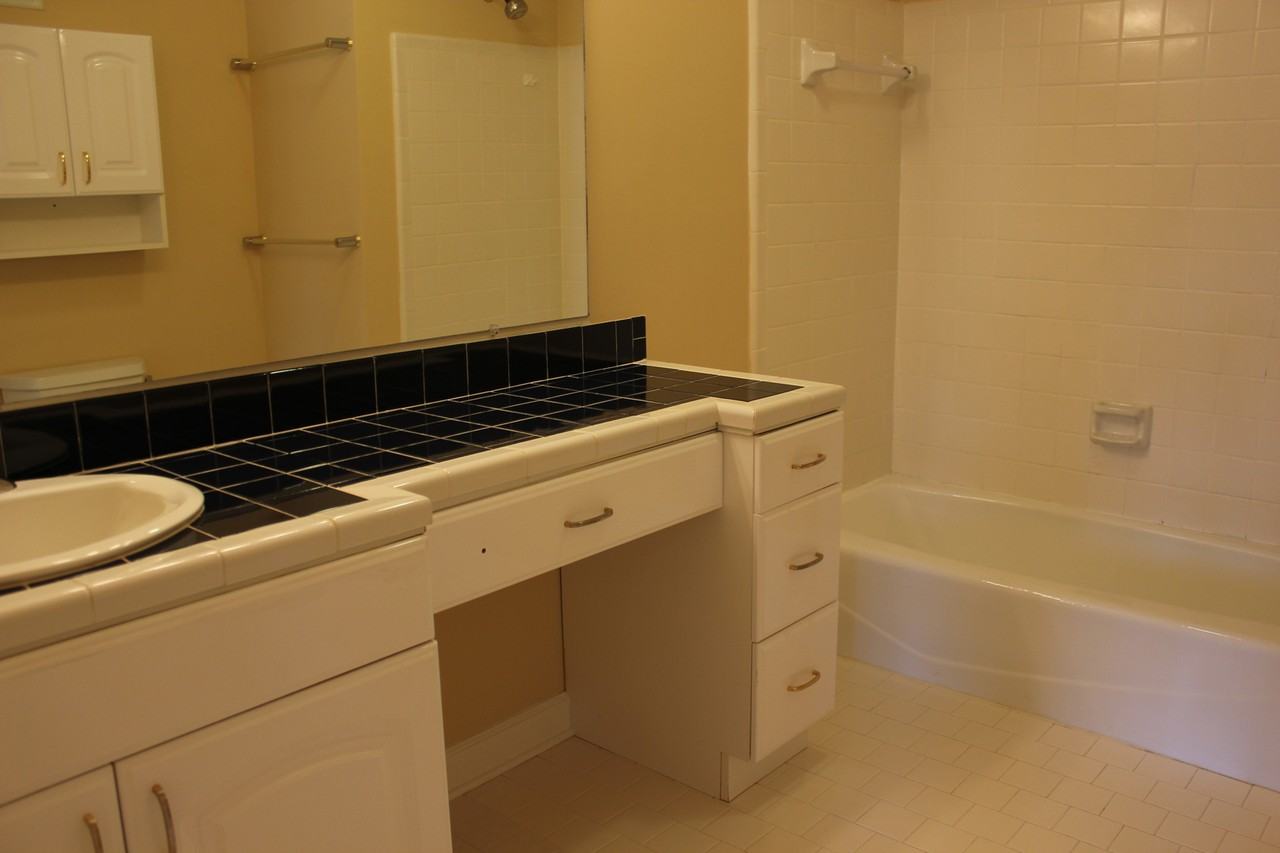 3247 Salem Cove Trl Se - Photo 6 of 7