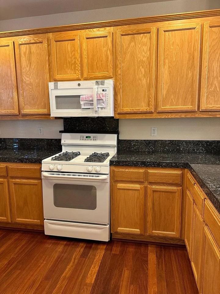 7816 Dickens Way - Photo 5 of 23