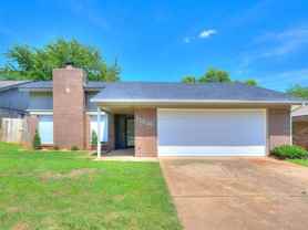 11516 N Barnes Ave - Photo 1 of 1