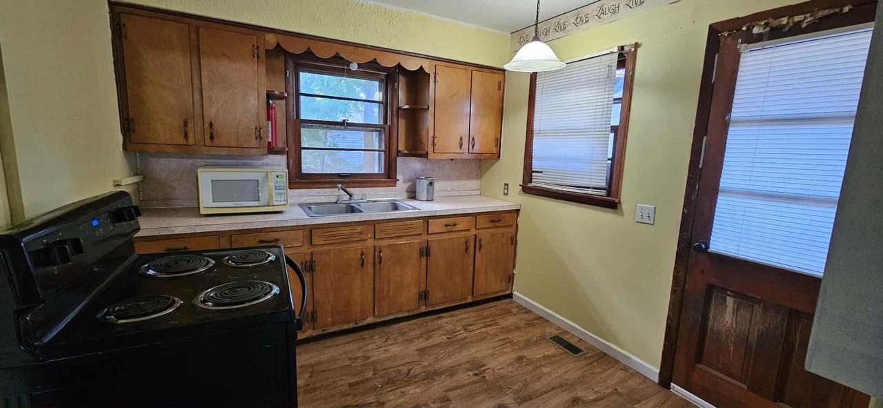 101 Kentucky Ave - Photo 2 of 6