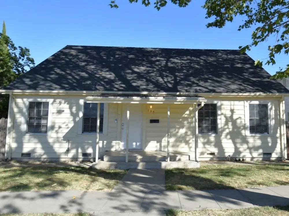 100 N 5th St #NA - Photo 2 of 8