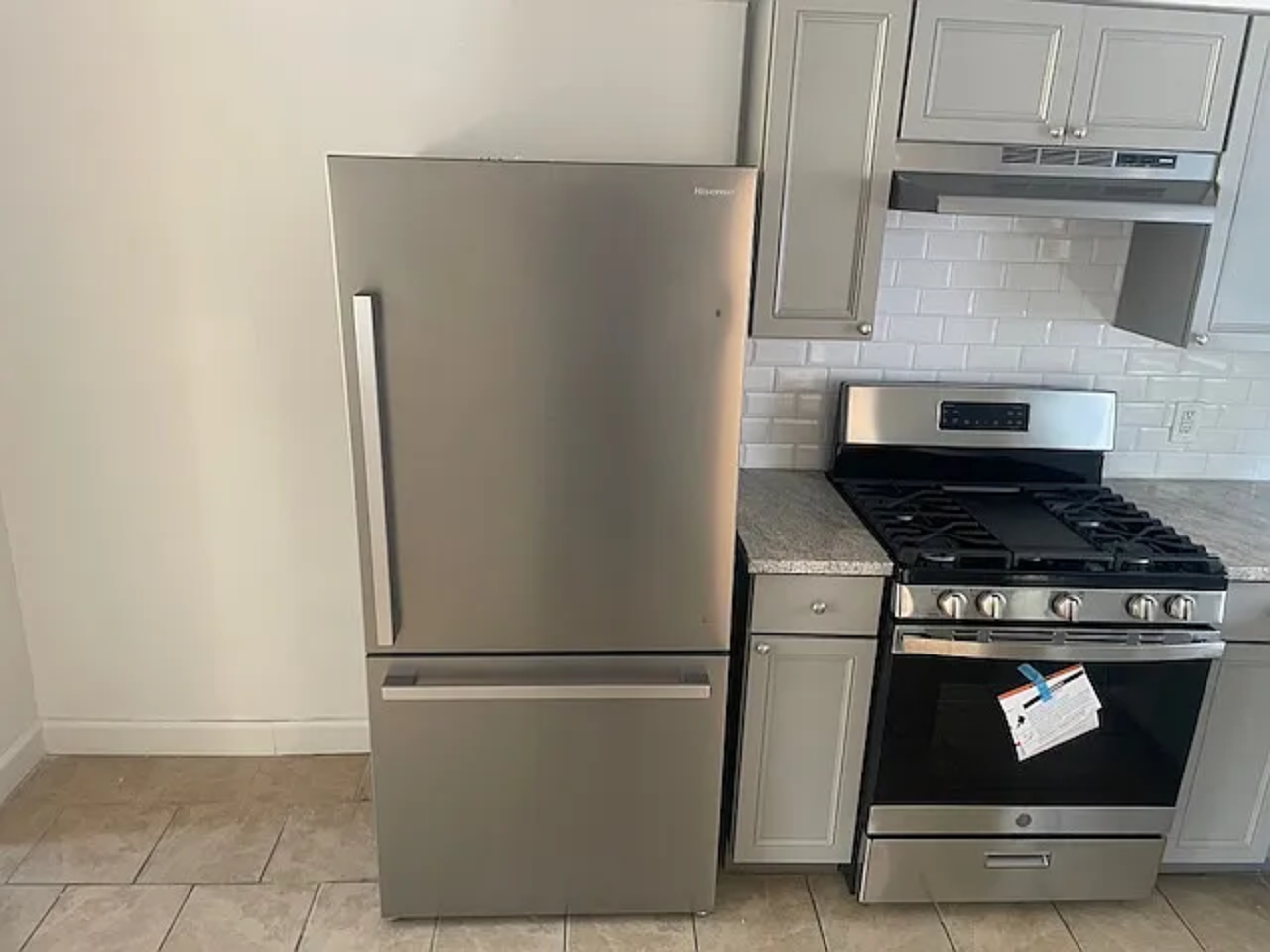 300 Broad Ave #3 - Photo 3 of 16