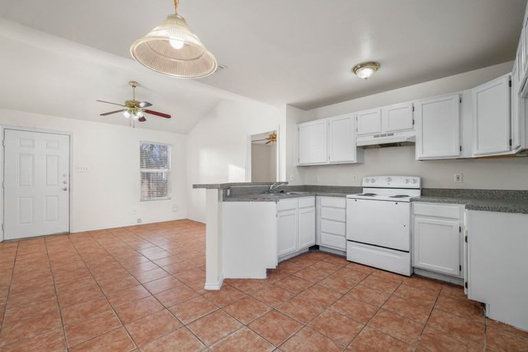 212 Bynum Avenue #2 - Photo 7 of 20