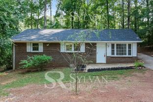 207 Kenmore Dr - Photo 1 of 1