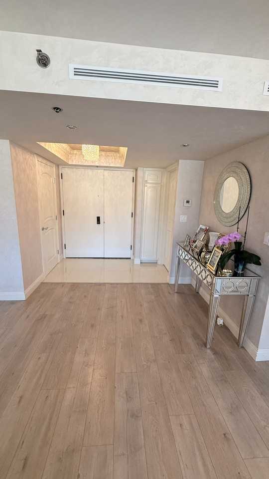 222 Monterey Rd #904 - Photo 3 of 22