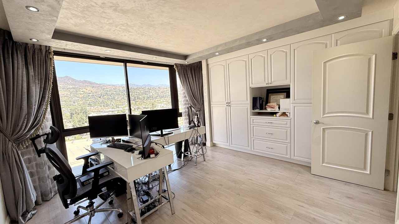 222 Monterey Rd #904 - Photo 5 of 22