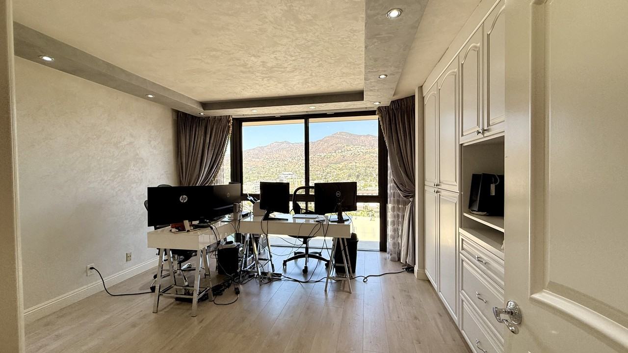 222 Monterey Rd #904 - Photo 6 of 22