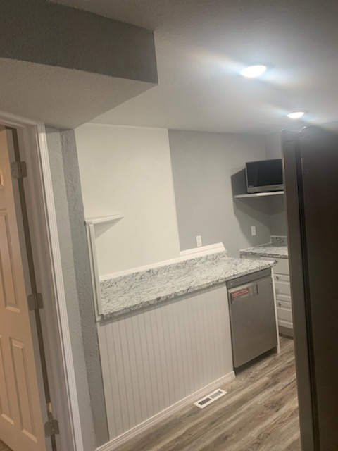 470 Fieldcrest Dr #NA - Photo 5 of 17