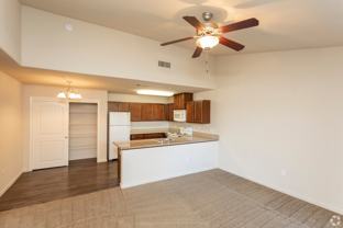 102 N Fowler Ave #177 - Photo 1 of 1