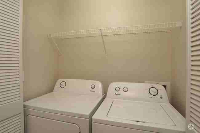 102 N Fowler Ave #177 - Photo 4 of 9