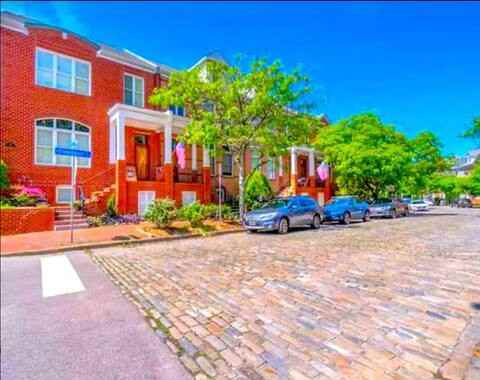 201 College Place #308