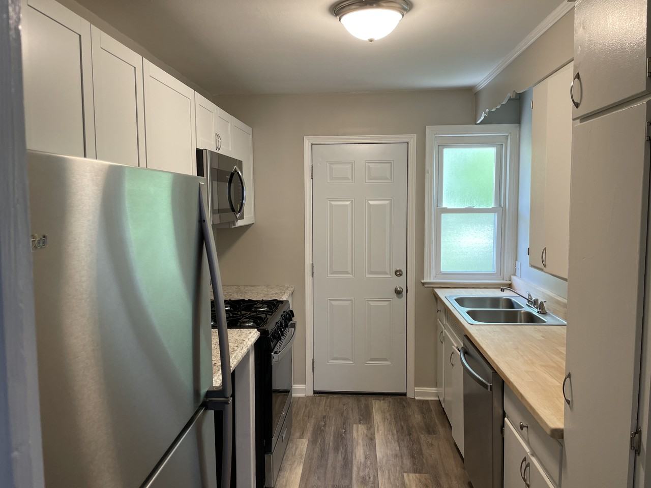 1355 Ida Avenue #D - Photo 2 of 7