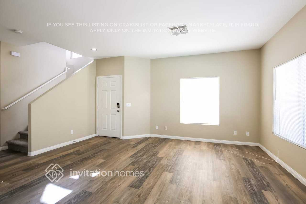 8418 Diamond Dust Dr - Photo 5 of 18