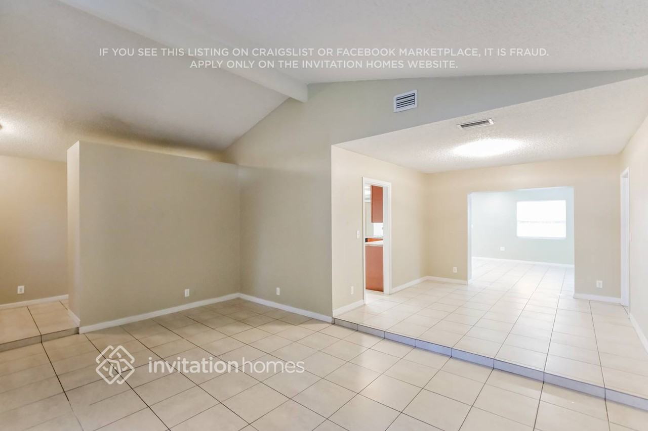 10851 Nw 32nd Ct - Photo 4 of 17