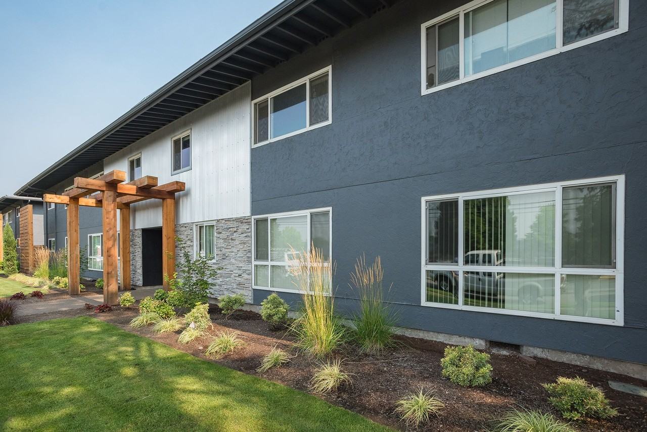 J3 Apartments - Photo 3 of 48