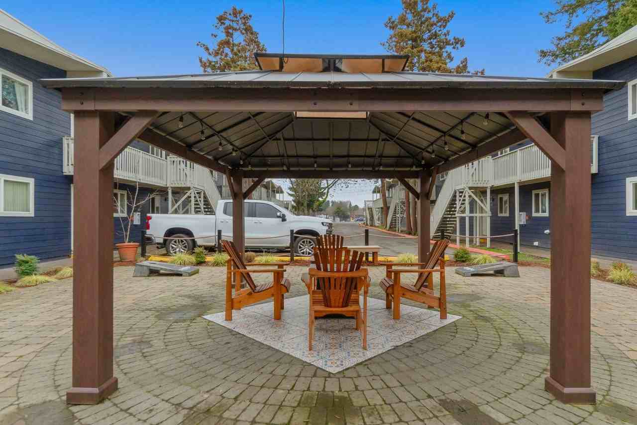 Vose Apartments - Photo 3 of 7