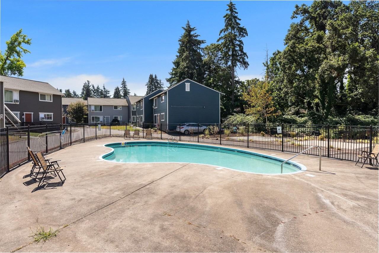 Echo Glen - Photo 3 of 32